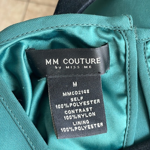 Couture dress, size medium, super flattering! - Picture 4 of 8